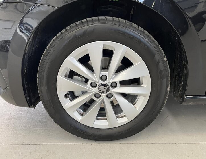 Škoda Scala Hatchback 1,5 l 110 kw