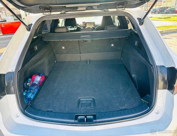 Toyota Corolla Kombi 0,0 90 kw