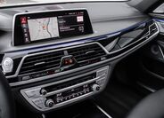 BMW Řada 7 30