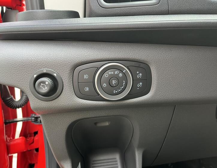 Ford Transit 13