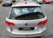 Volkswagen Passat Kombi 2,0 l 103 kw