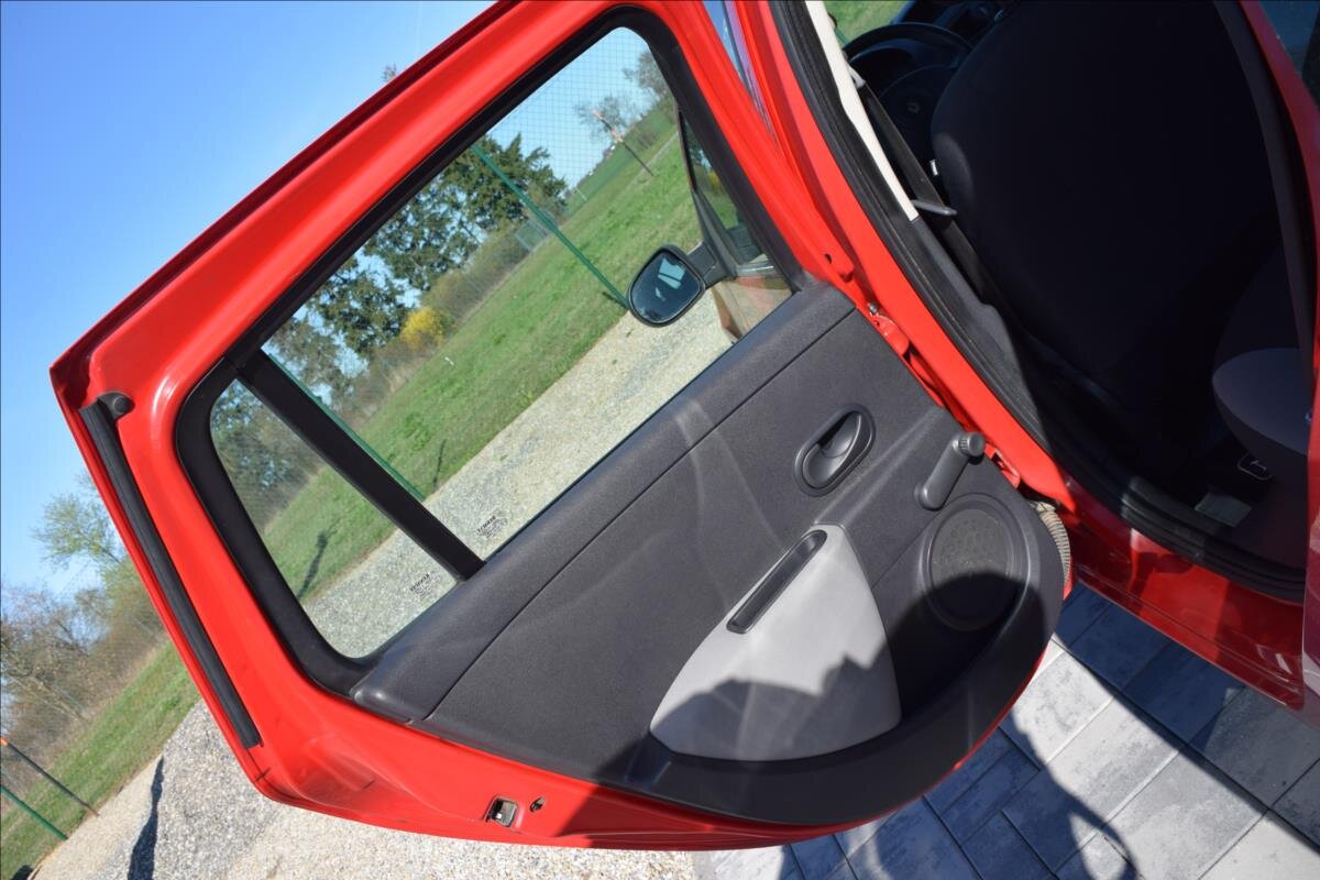 Renault Clio Kombi 1,1 l 74 kw