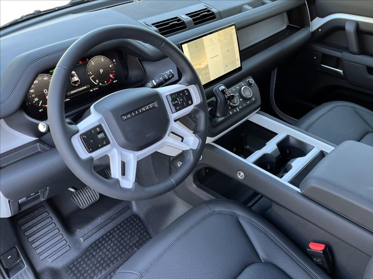 Land Rover Defender SUV / Terénní 3,0 l 147 kw