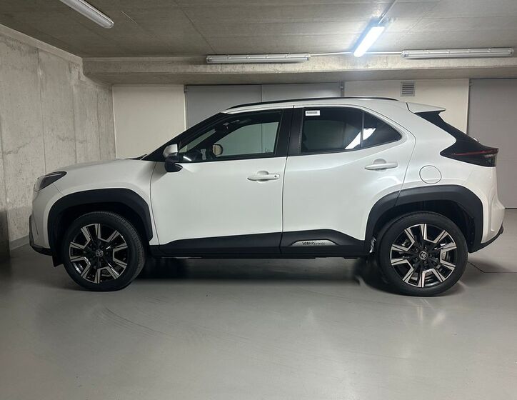 Toyota Yaris Cross 8