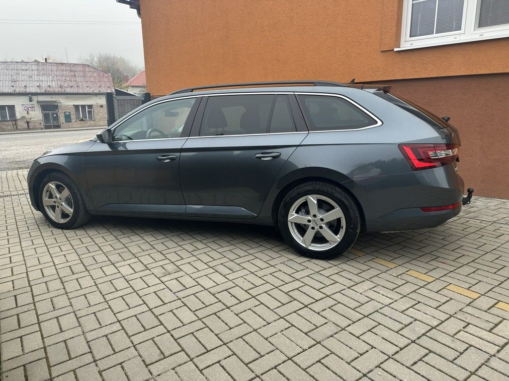 Škoda Superb