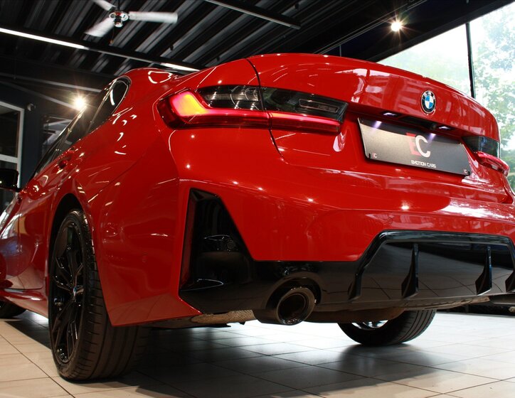 BMW Řada 3 Sedan / Limuzína 2,0 l 140 kw