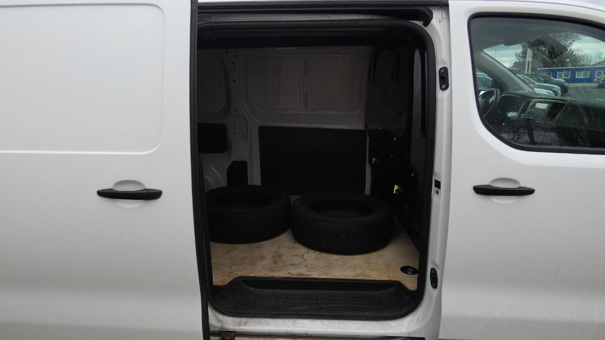 Opel Vivaro Užitková 2,0 l 106 kw