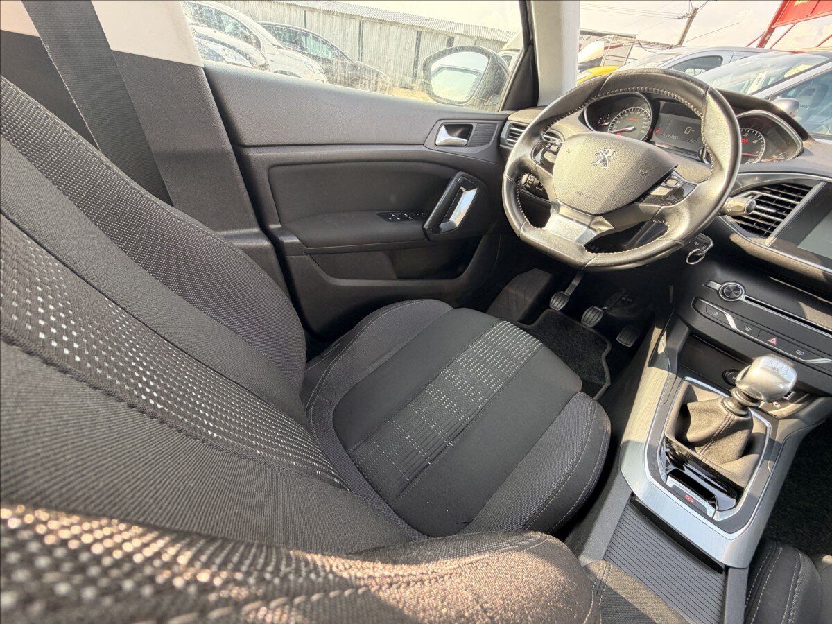 Peugeot 308 Kombi 2,0 l 110 kw