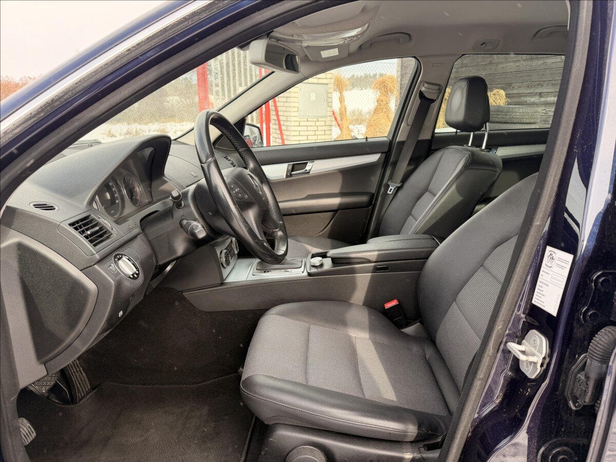 Mercedes-Benz Třídy C Kombi 2,1 l 125 kw