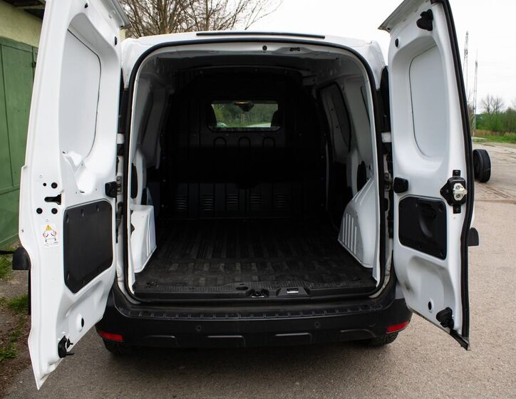 Renault Expres Skříň 1,5 l 55 kw