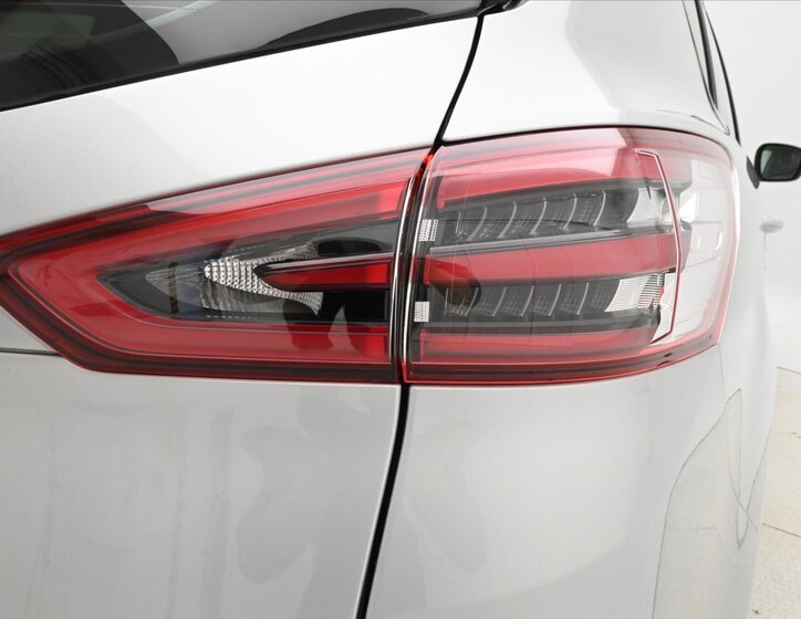 Ford S-MAX MPV 2,5 l 110 kw