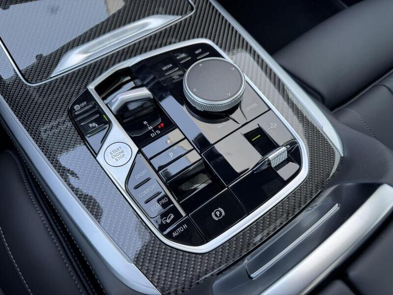 BMW X7 SUV / Terénní 3,0 l 250 kw