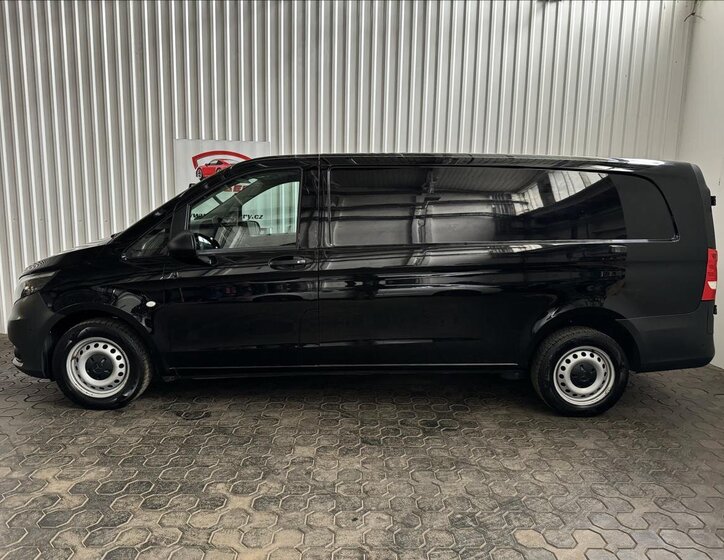 Mercedes-Benz Vito 4