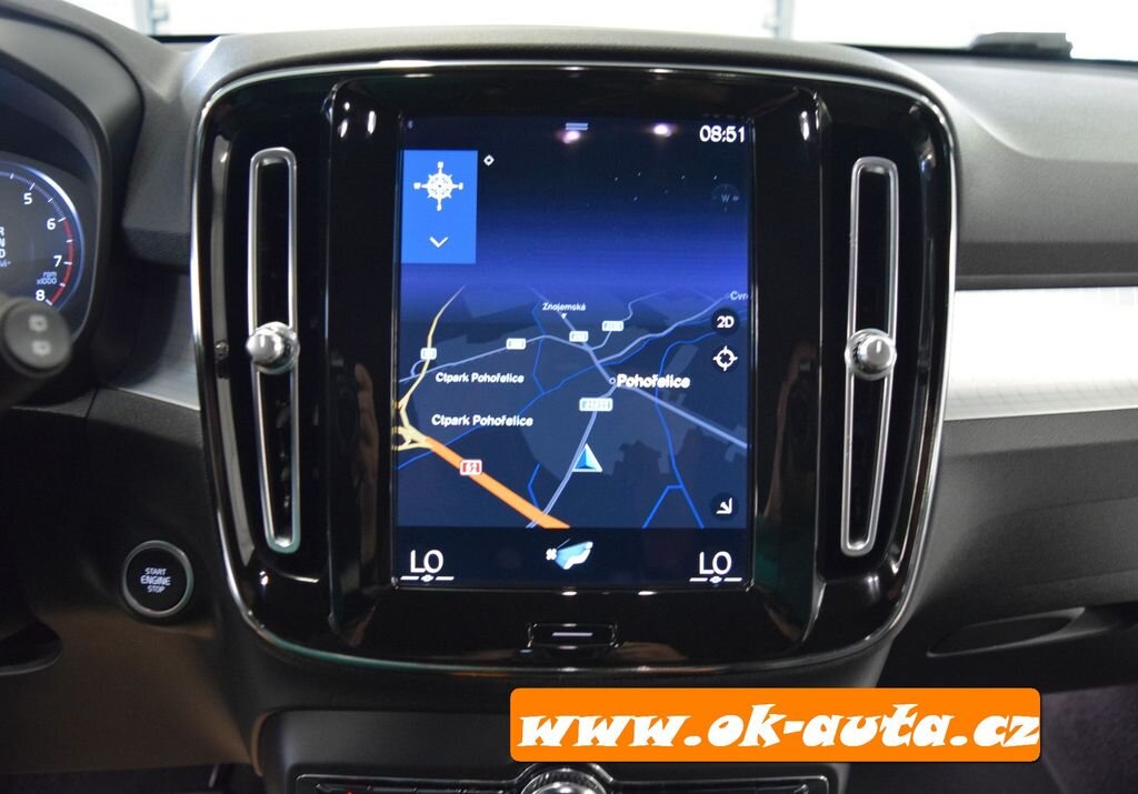 Volvo XC40 SUV 2,0 l 120 kw