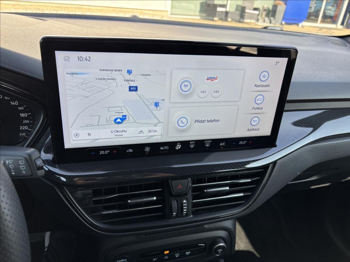 Ford Focus Kombi 999,0 92 kw