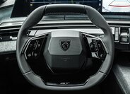 Peugeot 5008 SUV 1,2 l 107 kw