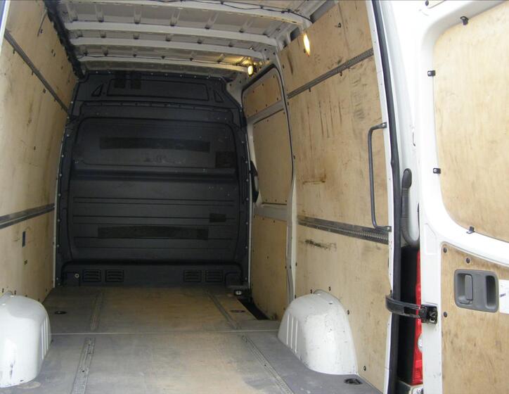 Volkswagen Crafter 26