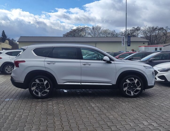 Hyundai Santa Fe SUV 2,2 l 142 kw