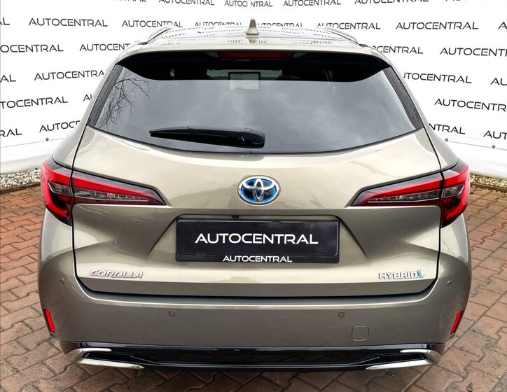 Toyota Corolla Kombi 2,0 l 112 kw