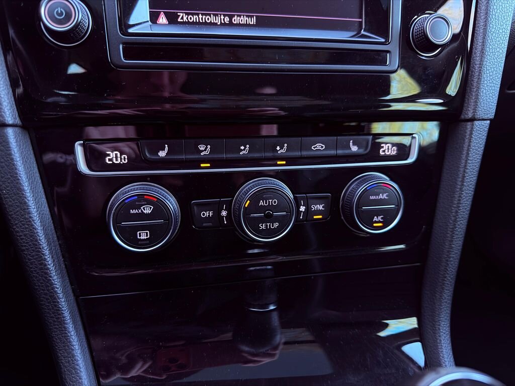 Volkswagen Golf Kombi 2,0 l 110 kw