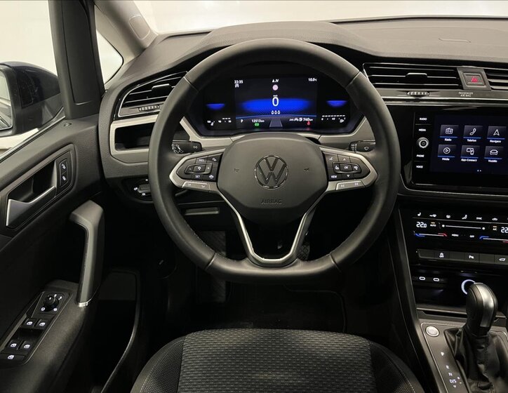Volkswagen Touran MPV 1,5 l 110 kw