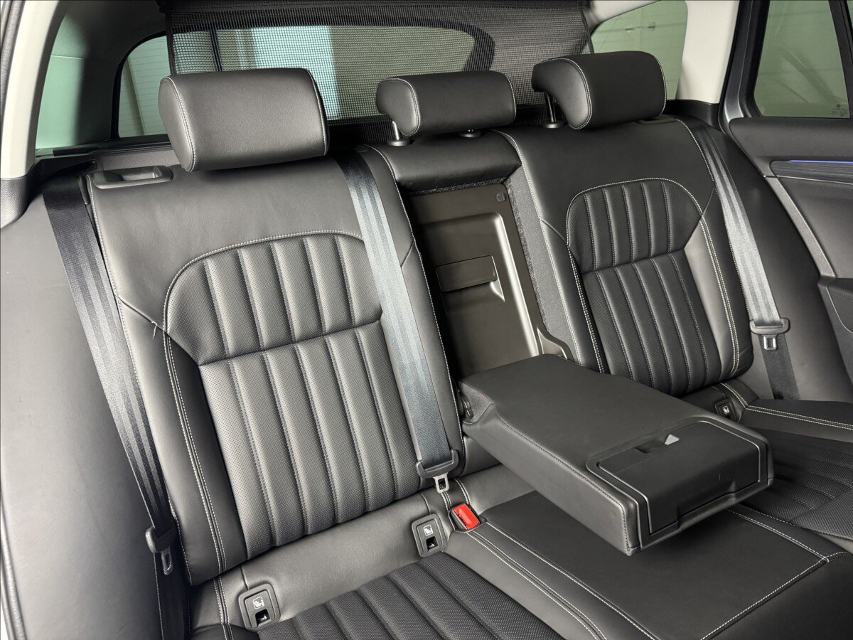 Škoda Superb Kombi 2,0 l 110 kw