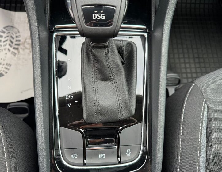 Škoda Karoq SUV 1,5 l 110 kw