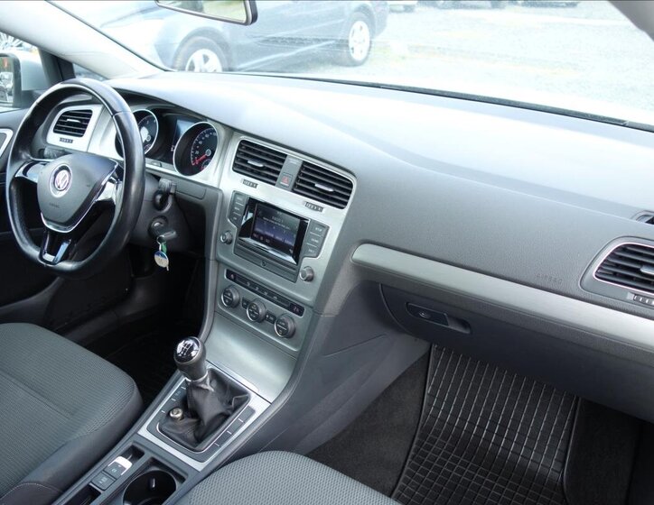 Volkswagen Golf Hatchback 1,4 l 90 kw