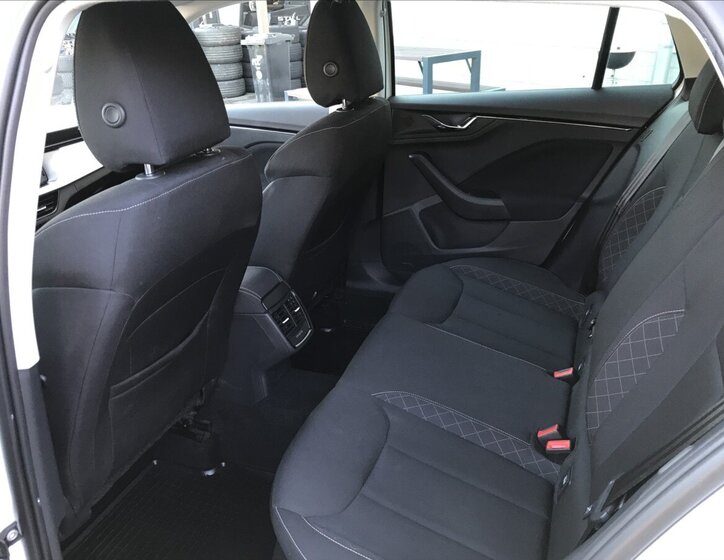 Škoda Scala Hatchback 1,5 l 110 kw