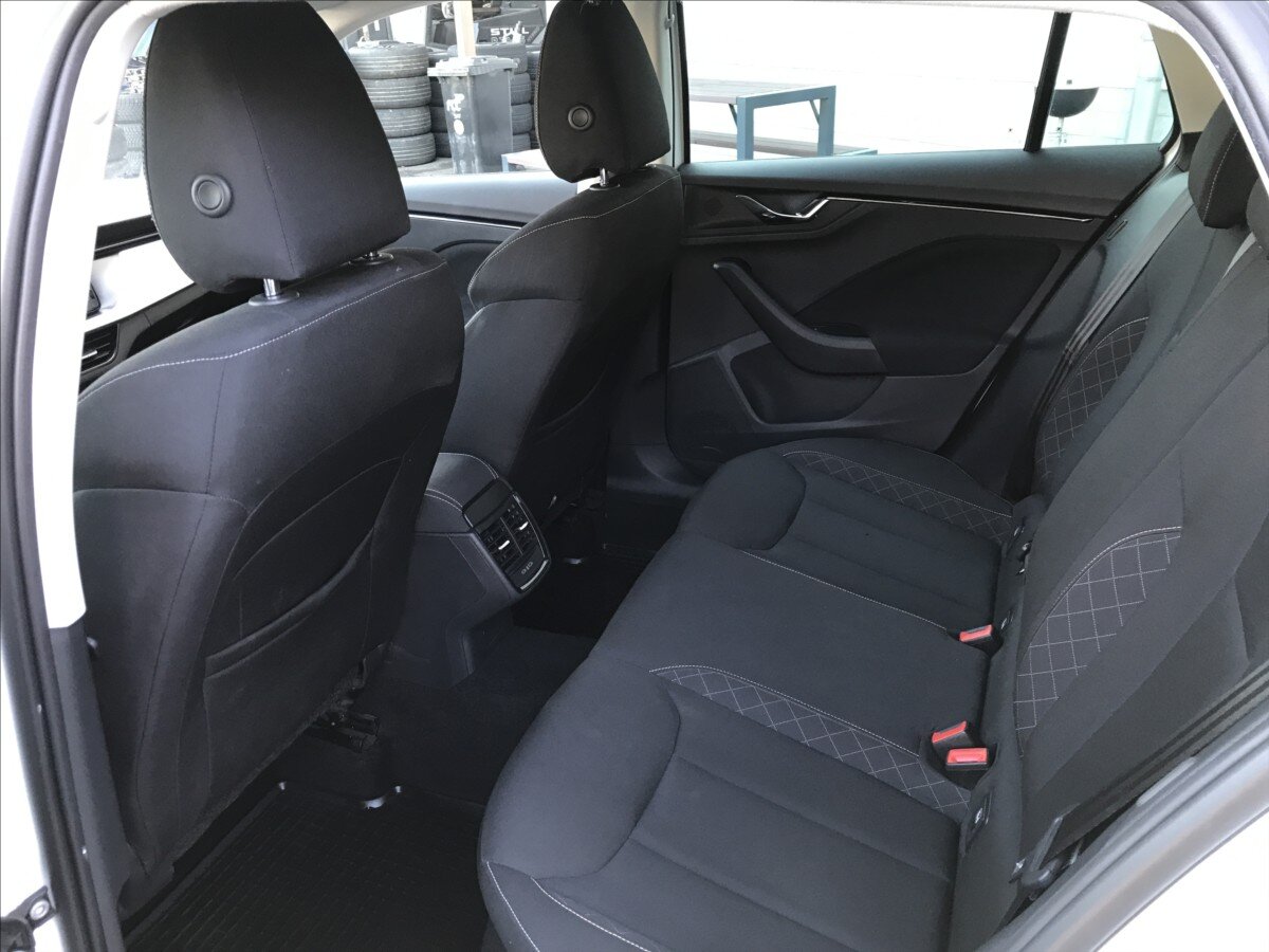 Škoda Scala Hatchback 1,5 l 110 kw