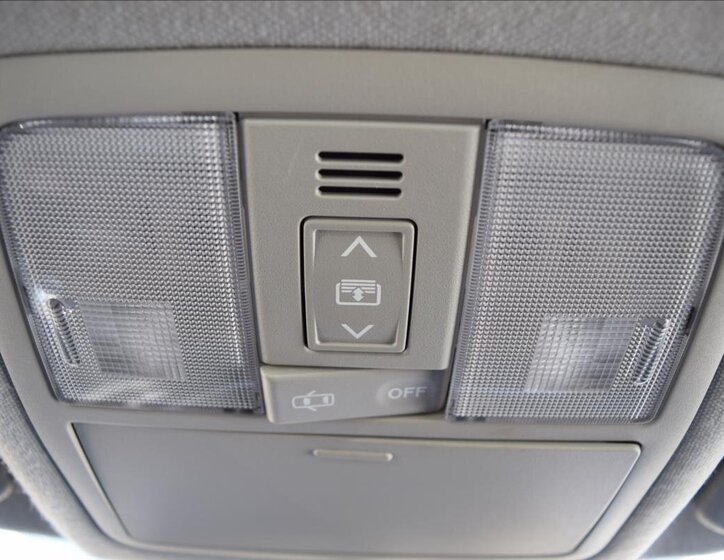 Toyota Auris Kombi 1,2 l 85 kw