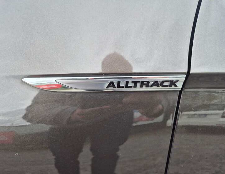 Volkswagen Passat 10