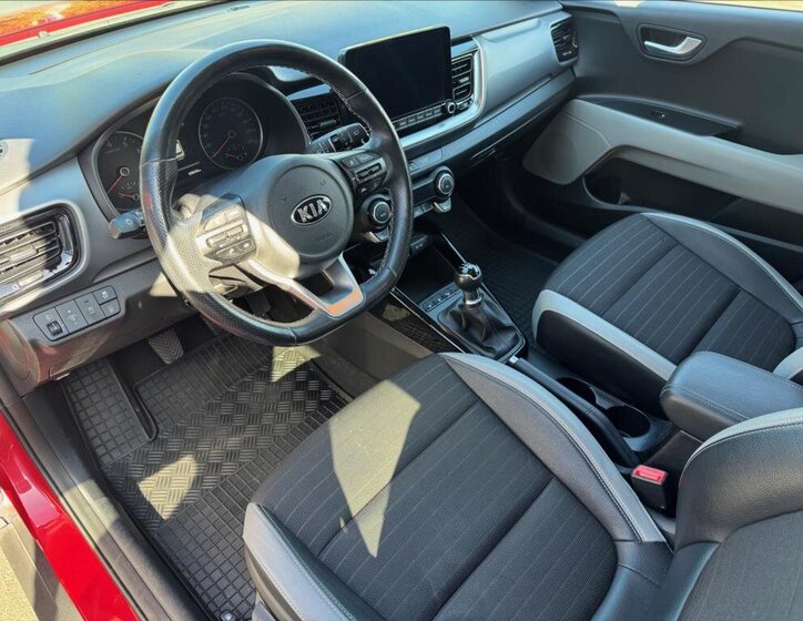 KIA Stonic Hatchback 1,2 l 61 kw