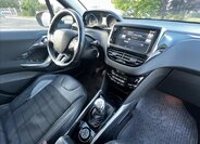Peugeot 2008 SUV / Terénní 1,6 l 84 kw