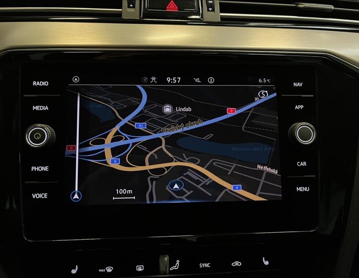 Volkswagen Passat Sedan / Limuzína 1,5 l 110 kw