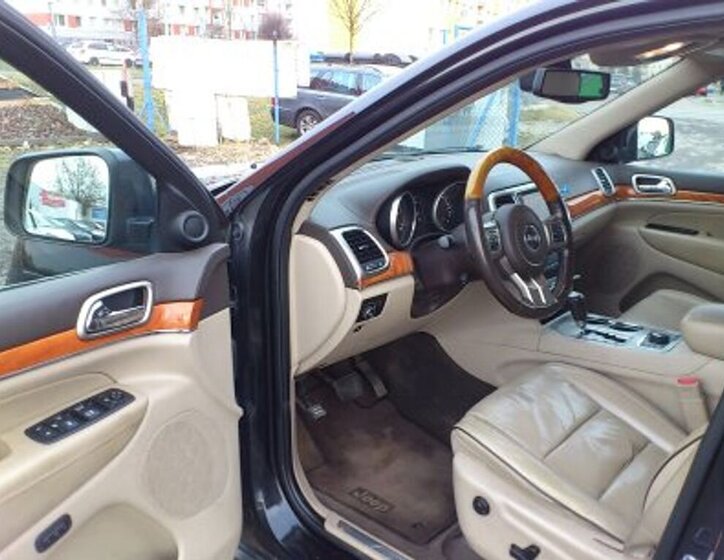 Jeep Grand Cherokee SUV 3,0 l 177 kw