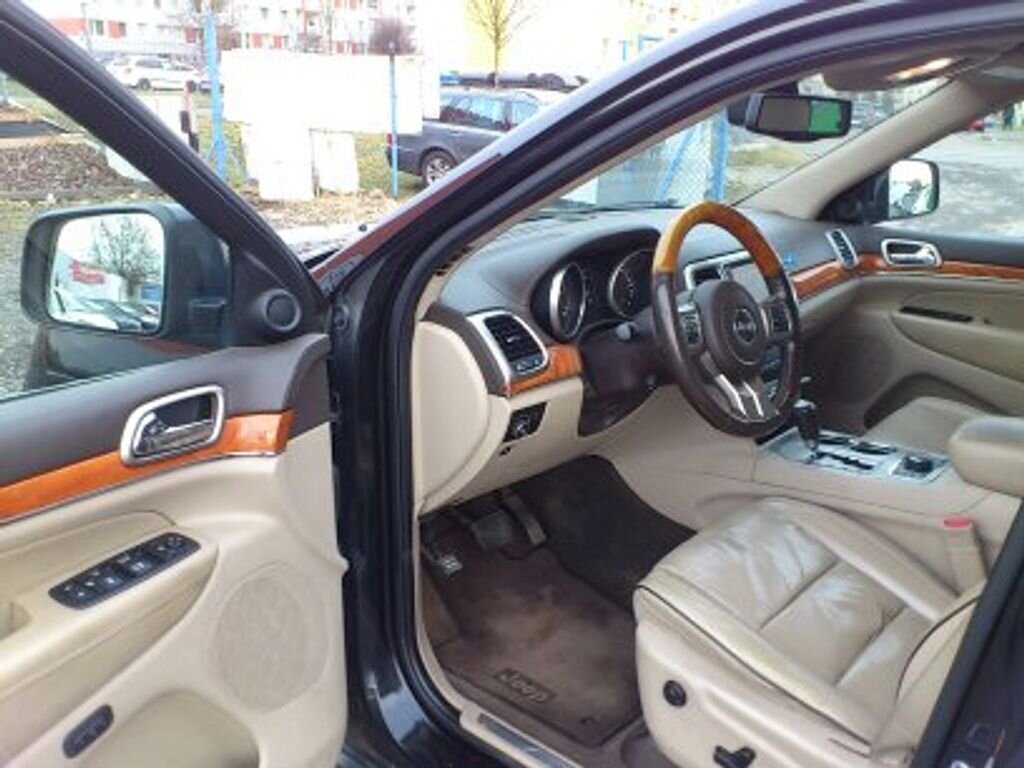 Jeep Grand Cherokee SUV 3,0 l 177 kw