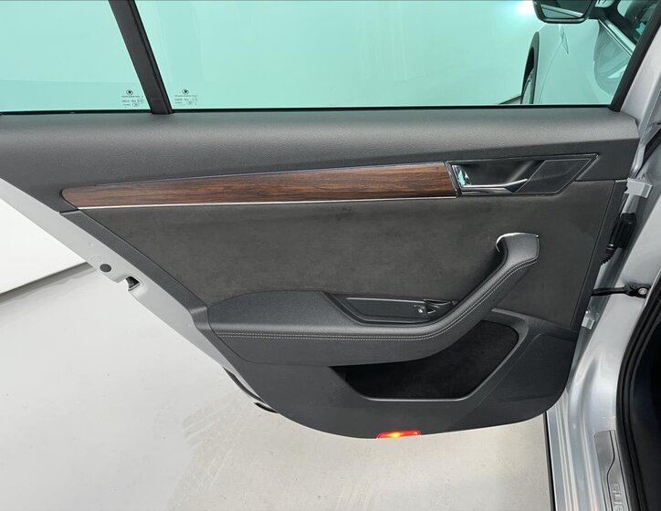 Škoda Superb Kombi 2,0 l 147 kw