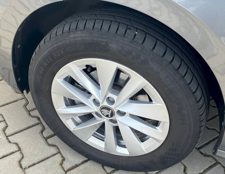 Škoda Kamiq Hatchback 1,0 l 85 kw