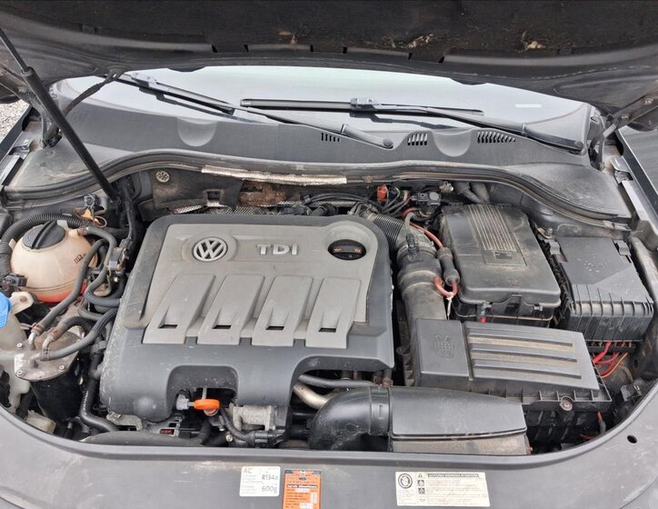 Volkswagen Passat Kombi 2,0 l 125 kw