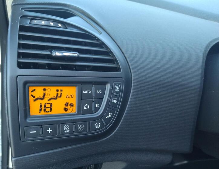 Citroën C4 Picasso 13