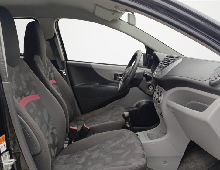 Suzuki Alto Hatchback 996,0 50 kw
