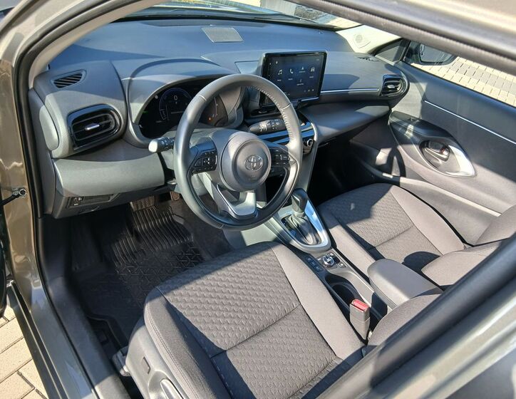 Toyota Yaris Cross 11