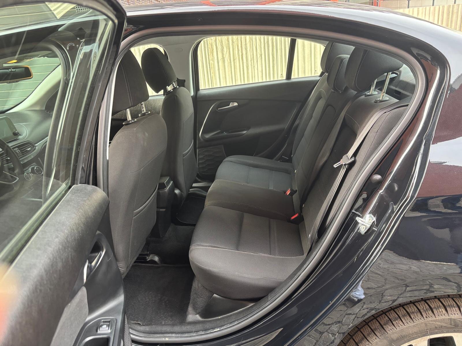 Fiat Tipo Sedan / Limuzína 1,4 l 70 kw