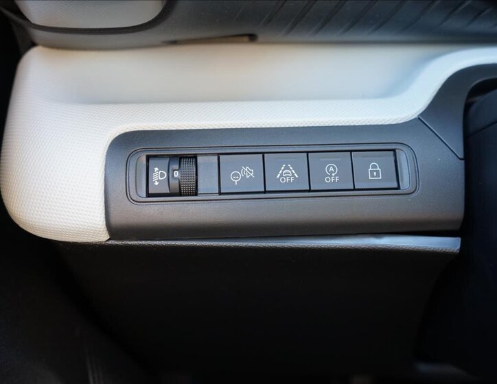 Citroën C3 Aircross SUV / Terénní 1,2 l 74 kw