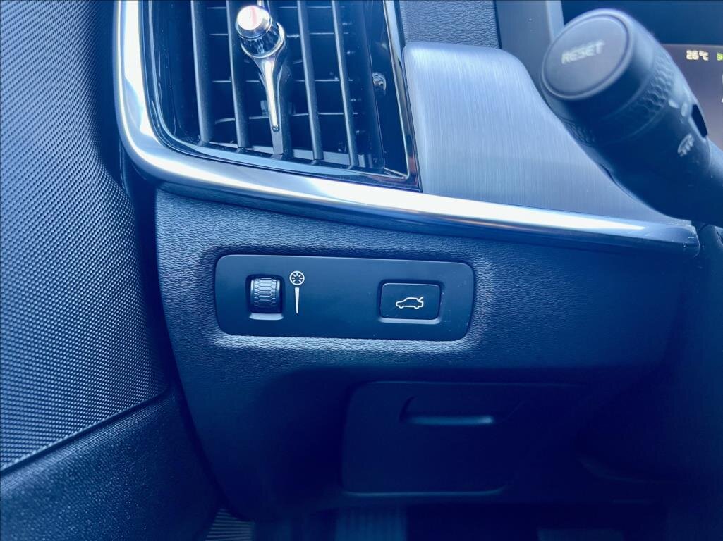 Volvo V90 Kombi 2,0 l 140 kw