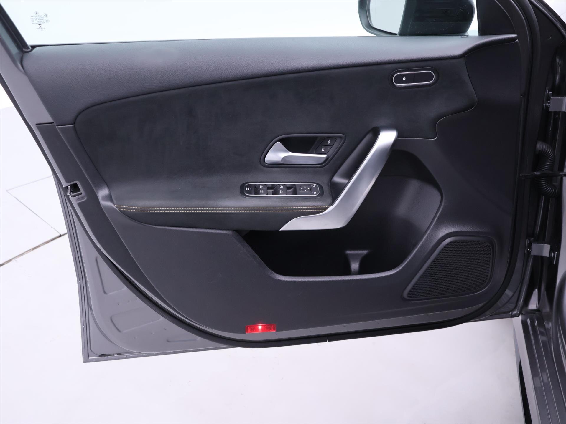 Mercedes-Benz Třídy A Hatchback 2,0 l 310 kw