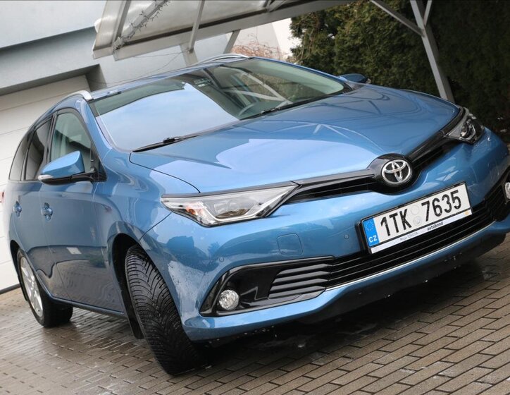 Toyota Auris Kombi 1,6 l 97 kw