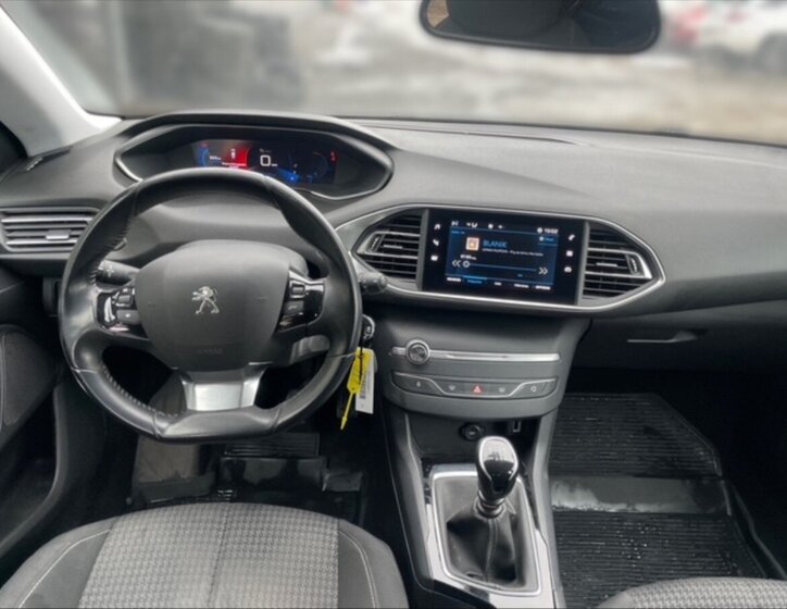 Peugeot 308 9