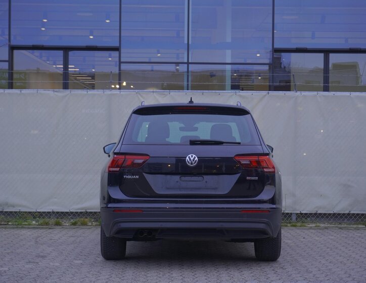 Volkswagen Tiguan 4